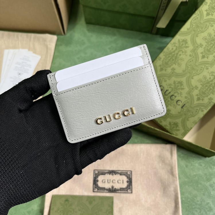 구찌(GUCCI) 스크립트 로고 레더 카드 지갑 773428