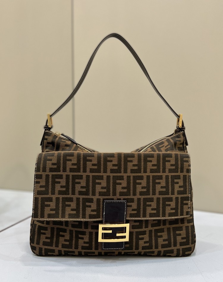 펜디 FENDI 주카 맘마백 34cm