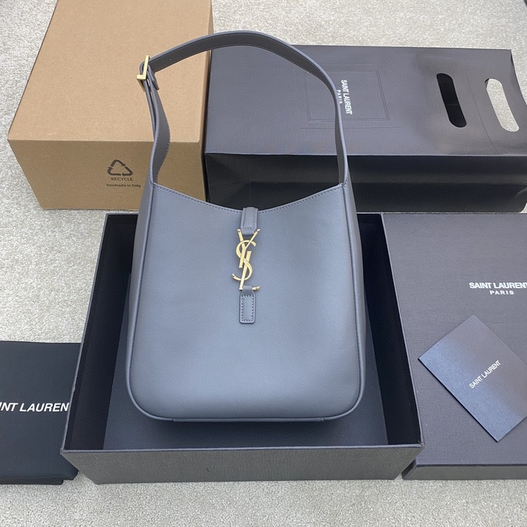 입생로랑 YSL LE5A7 호보 713938